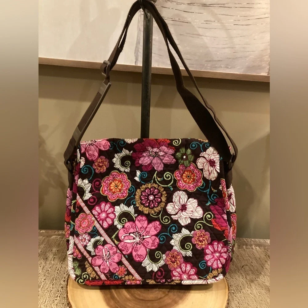 Vera Bradley Mod Floral Pink‎ Quilted Messenger Laptop Shoulder Bag 15x12x4
